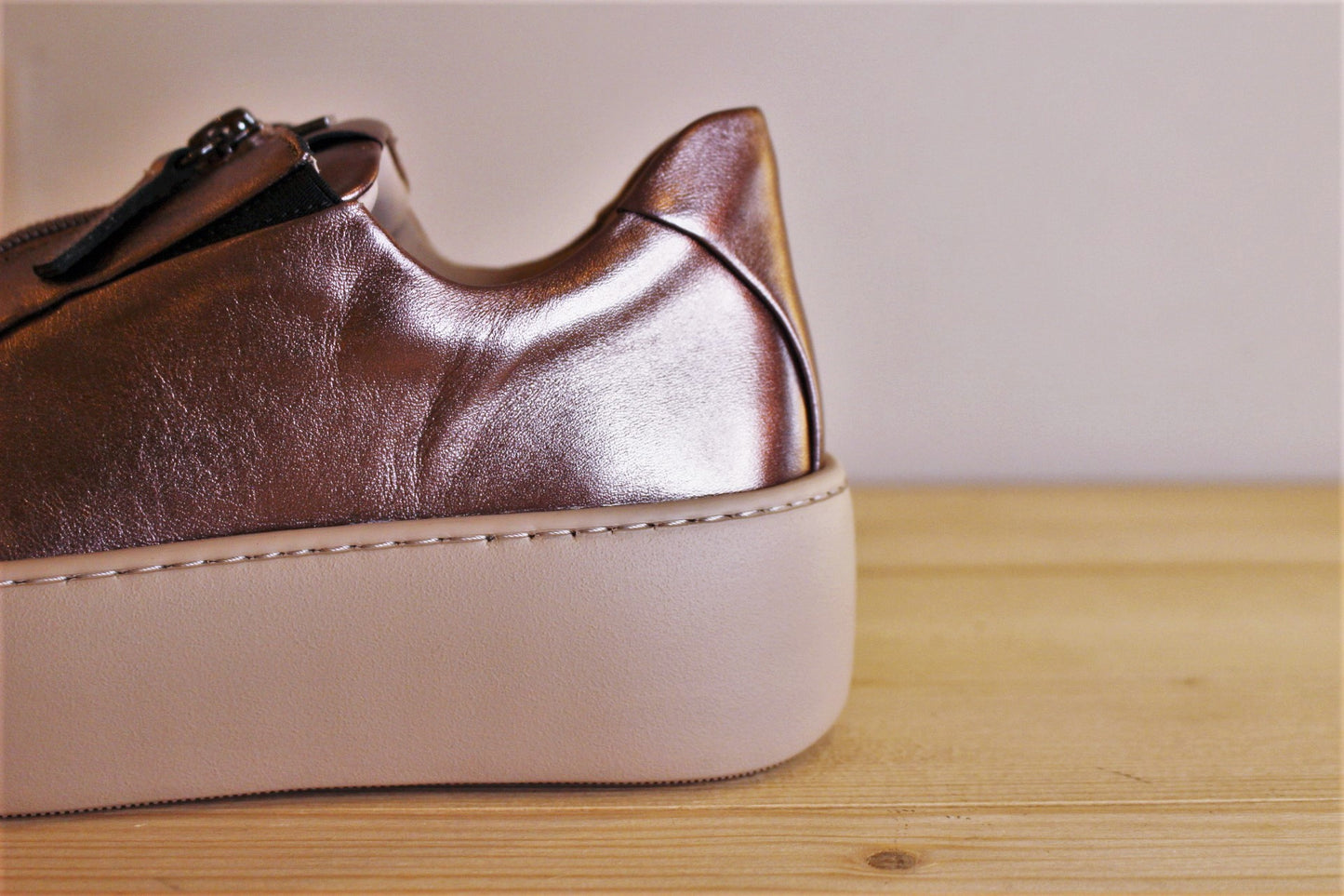 Chaussures zipées cuir métallisé semelle épaisse HOGL