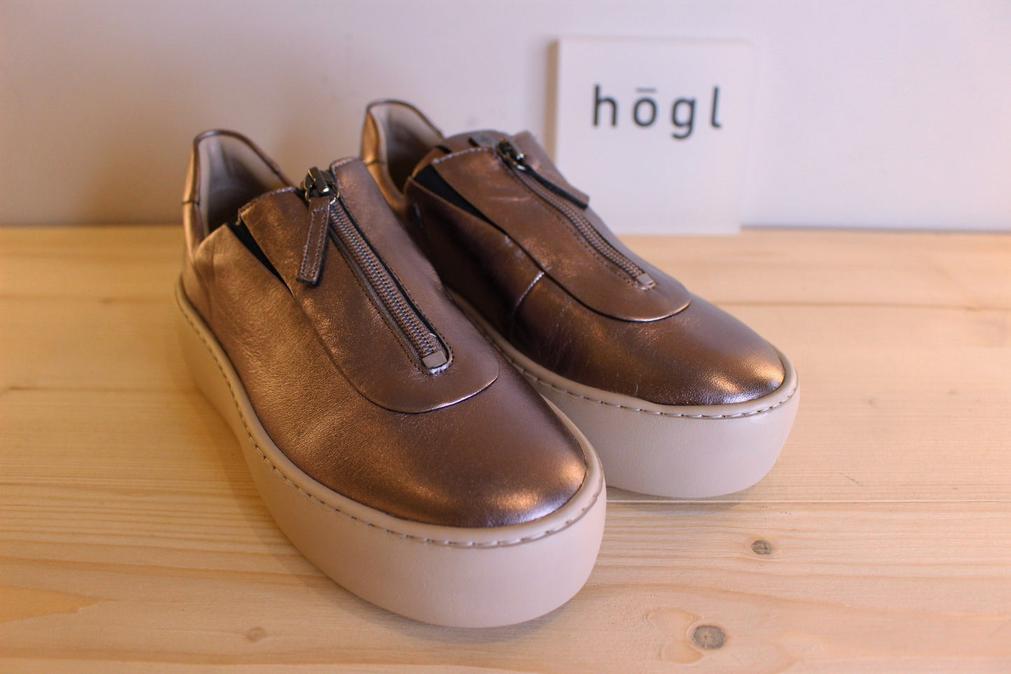 Chaussures zipées cuir métallisé semelle épaisse HOGL