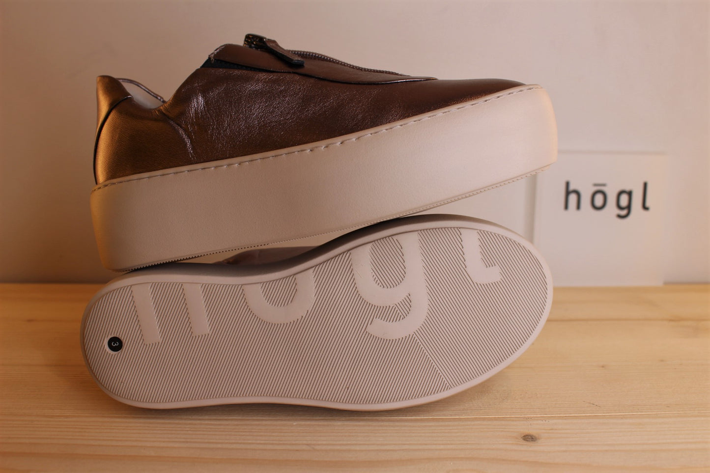 Chaussures zipées cuir métallisé semelle épaisse HOGL