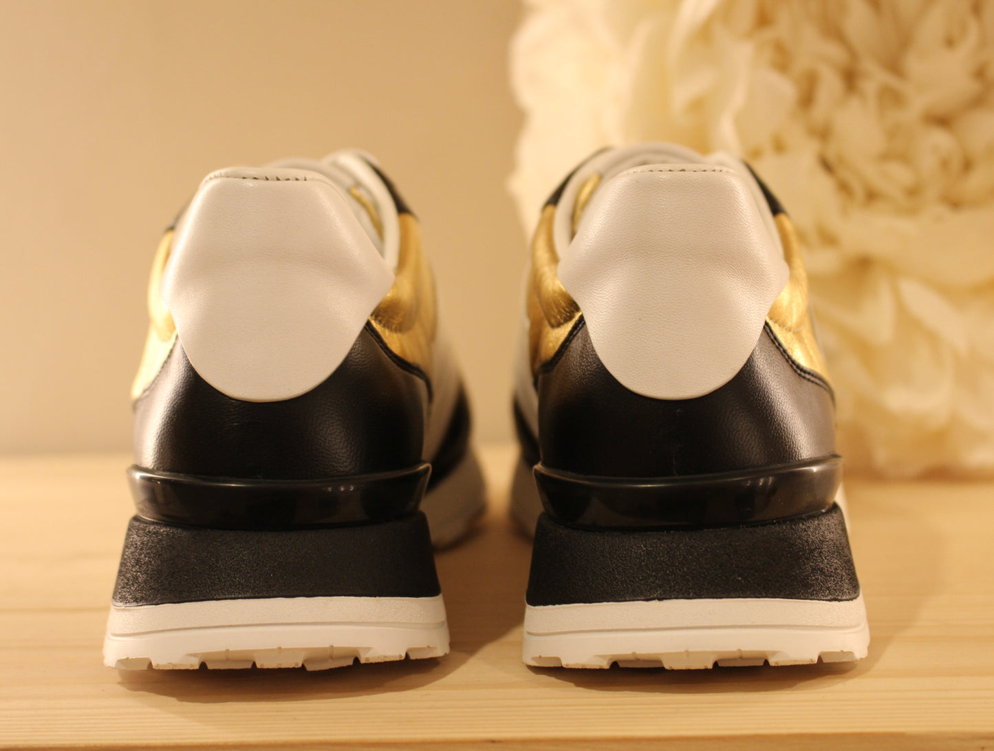 Chaussures HÖGL en cuir métallisé noir et blanc Fabrication autrichienne