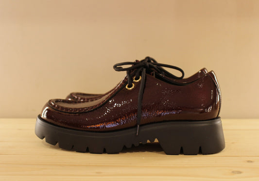 Derby femme en cuir vernis bordeaux HÖGL