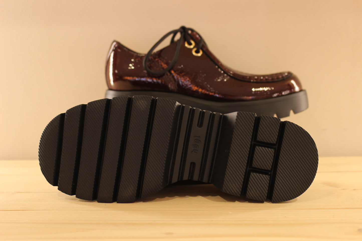 Derby femme en cuir vernis bordeaux HÖGL