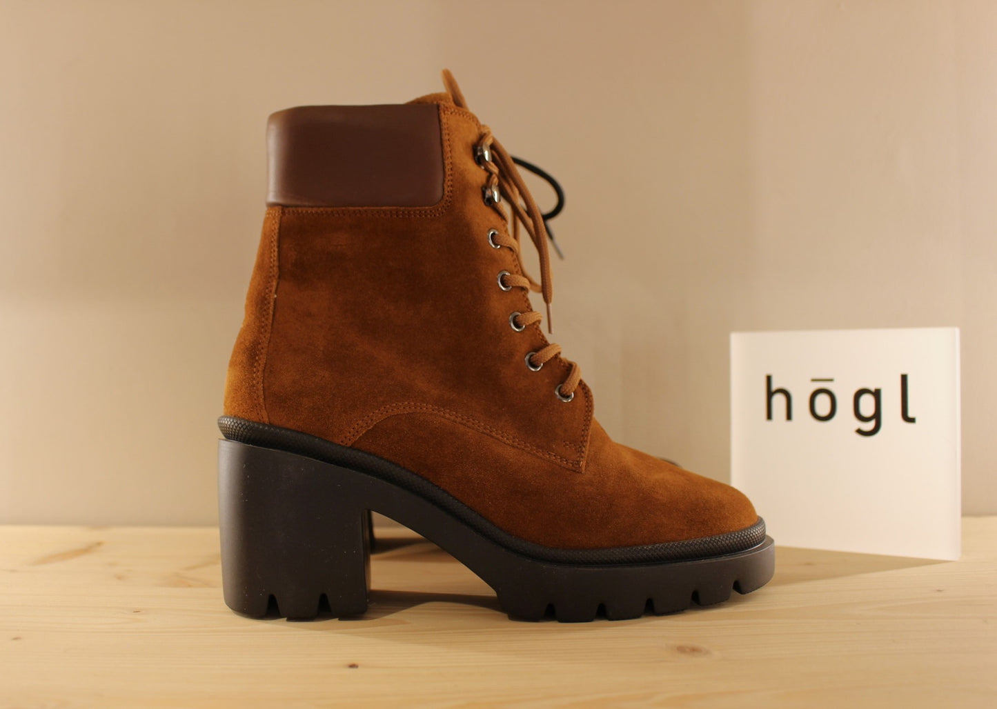 Bottine cuir velours gris foncé ou noisette à talon HOGL