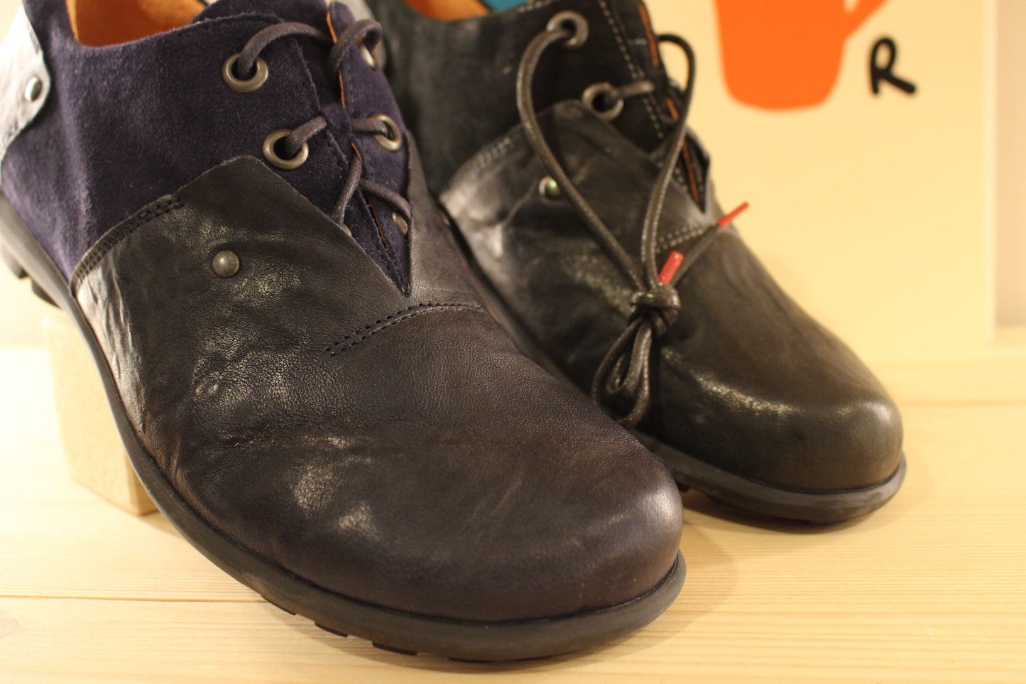 Richelieu en cuir bleu ou noir pour homme THINK