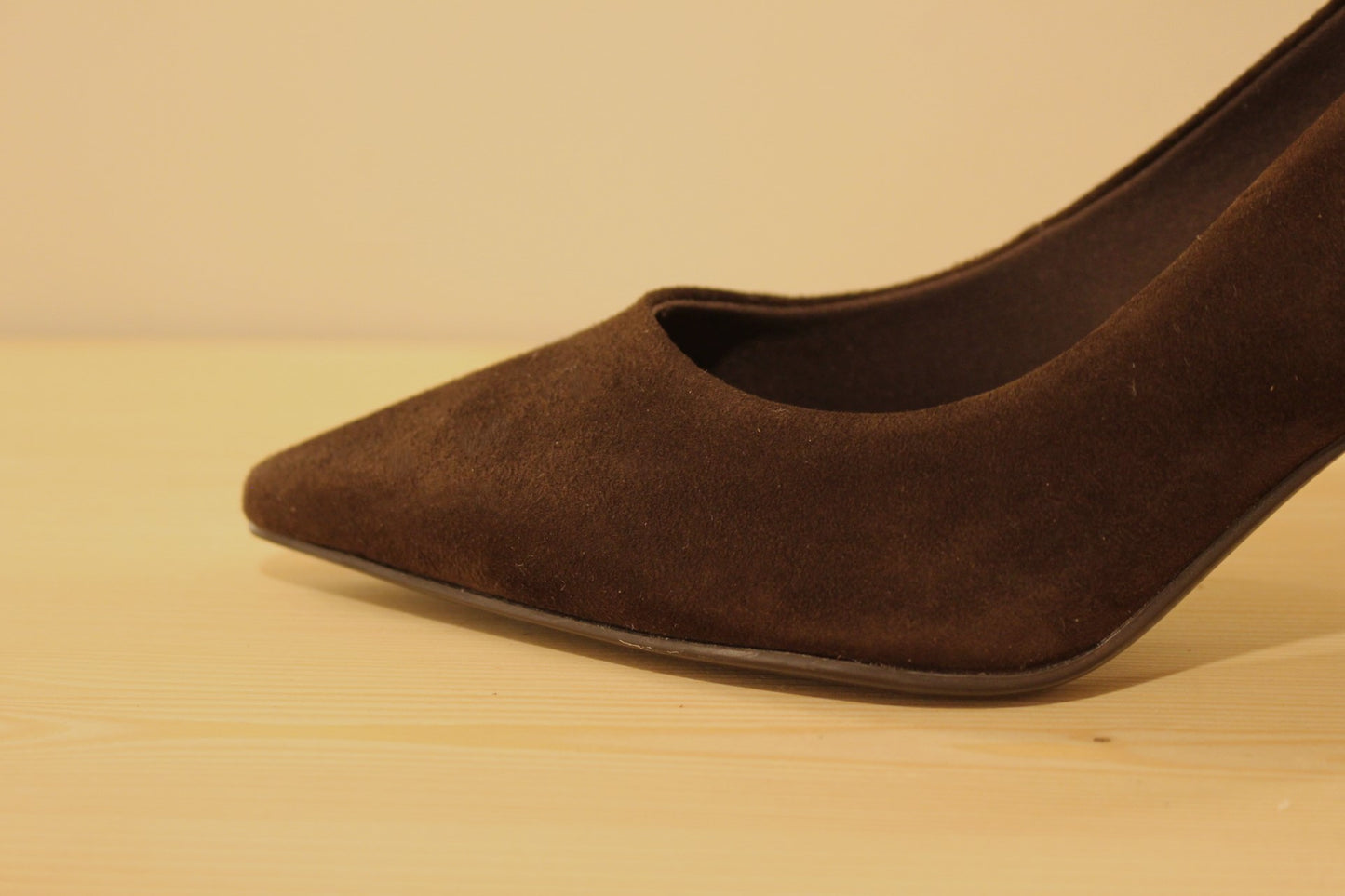 Escarpin cuir velours marron et talopn imprimé serpent métallisé TAMARIS