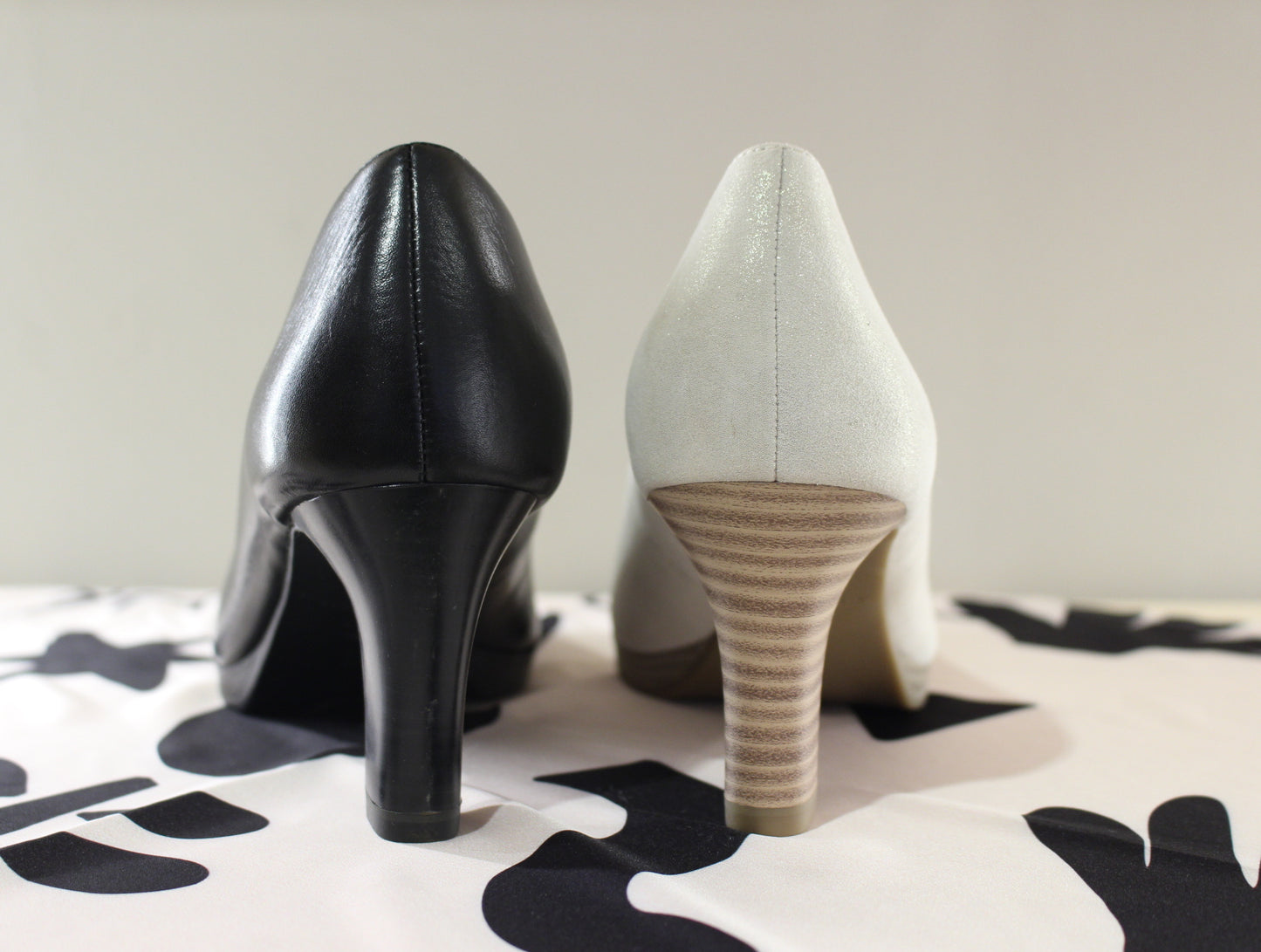 Escarpin cuir noir ou métallisé champagne TAMARIS
