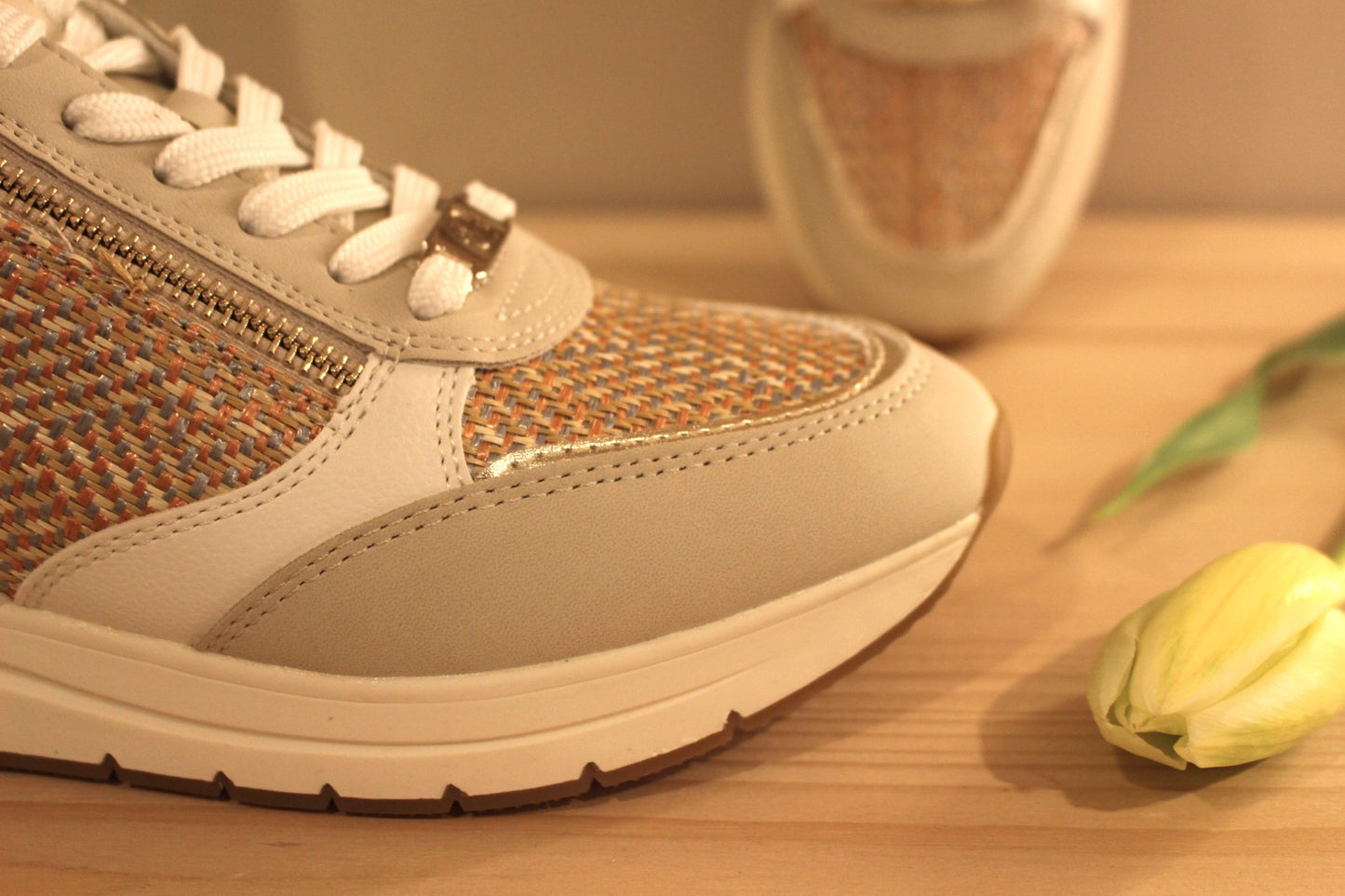 Sneaker Vegan métallisé marron ou vert zip latéral TAMARIS