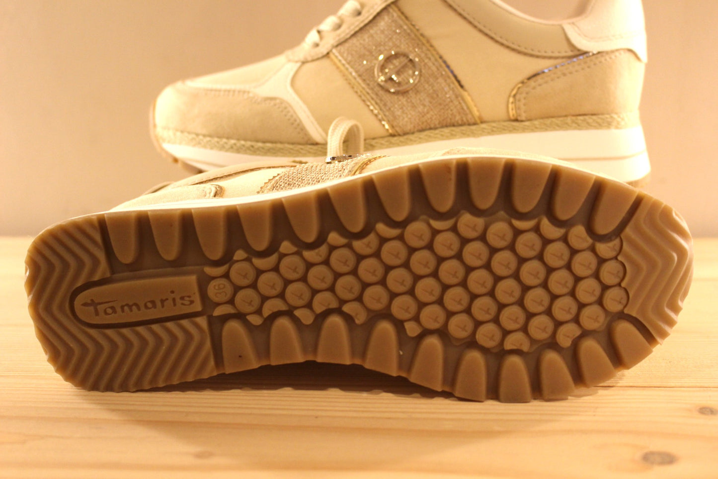Basket TAMARIS camel et blanc semelle amovible