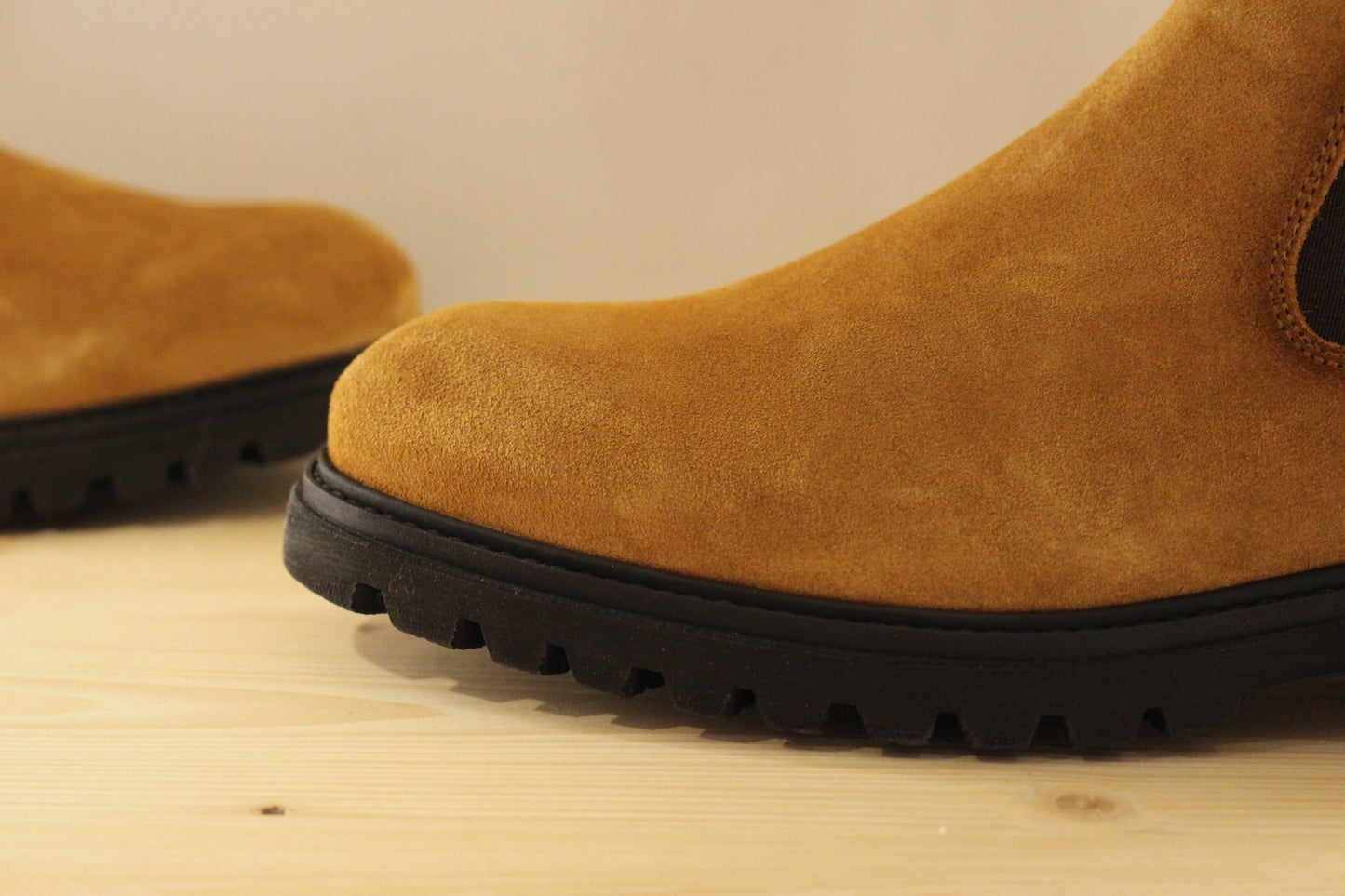 Boots chelsea en cuir velours camel LLOYD