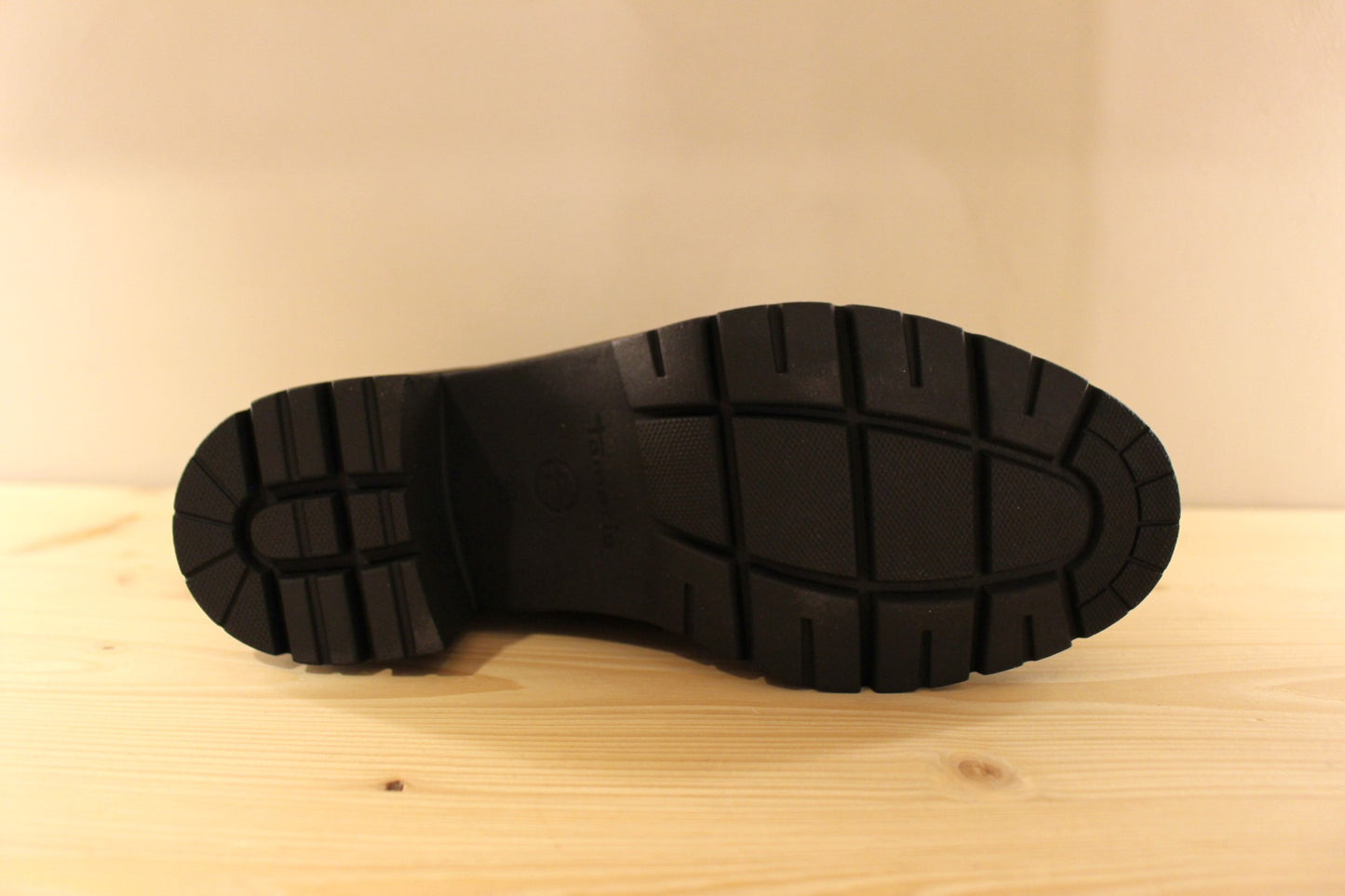 Bottines à talon de chez TAMARIS serrage lacet et zip