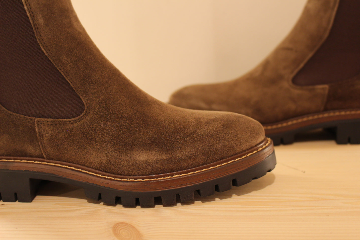 Chelsea pour femme en cuir velours marron semelle crantée ALPE