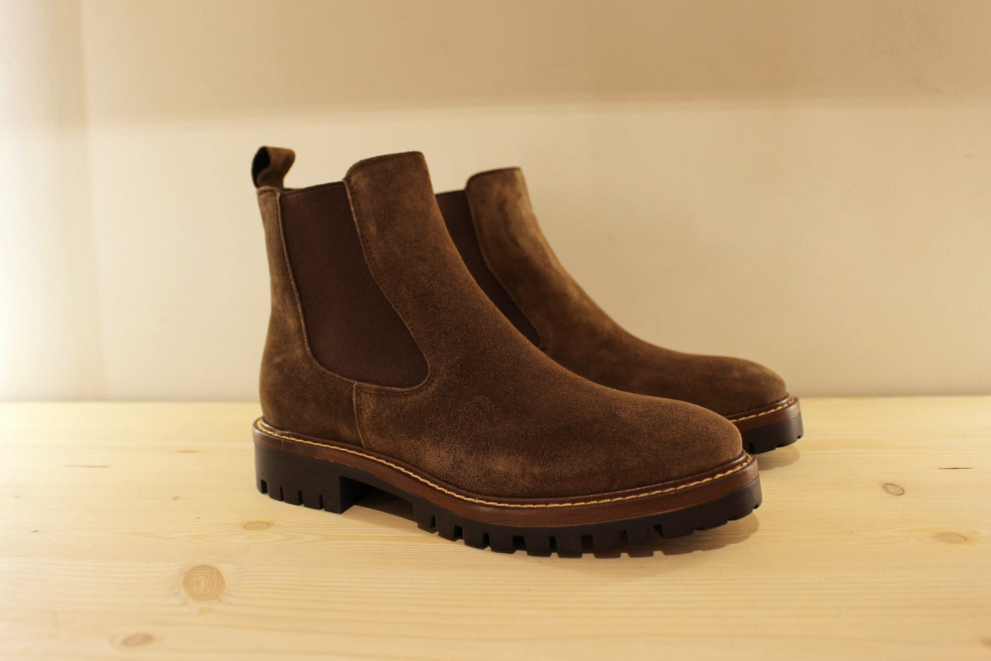 Chelsea pour femme en cuir velours marron semelle crantée ALPE