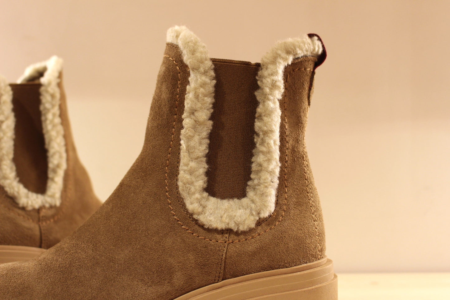 Bottines chaudes coupe Chelsea croute de cuir TAMARIS