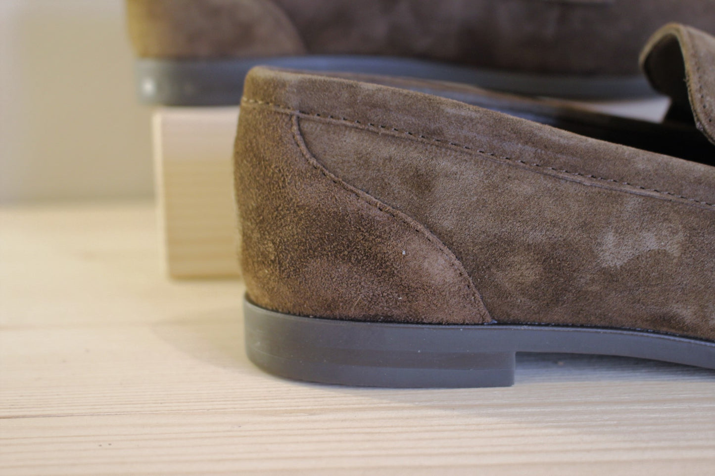Mocassins ALPE cuir velours marron barrette décorative très souple