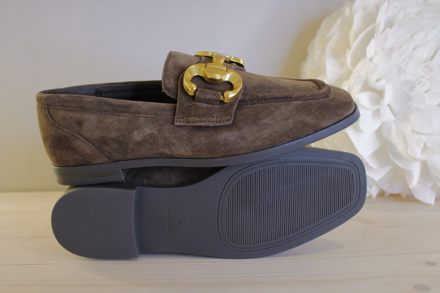 Mocassins ALPE cuir velours marron barrette décorative très souple
