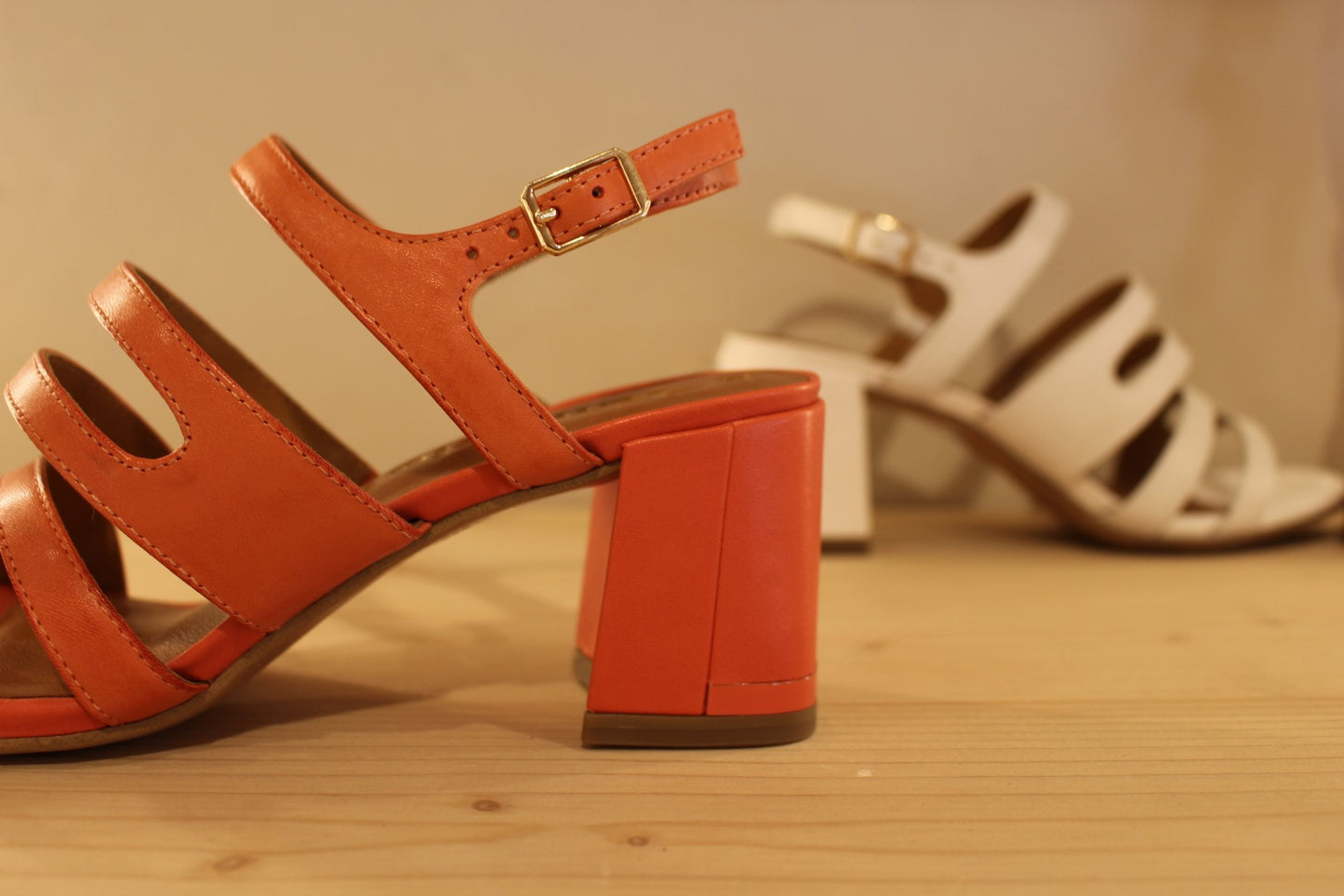 Babies cuir noir ou crème fabrication espagnole ALPE