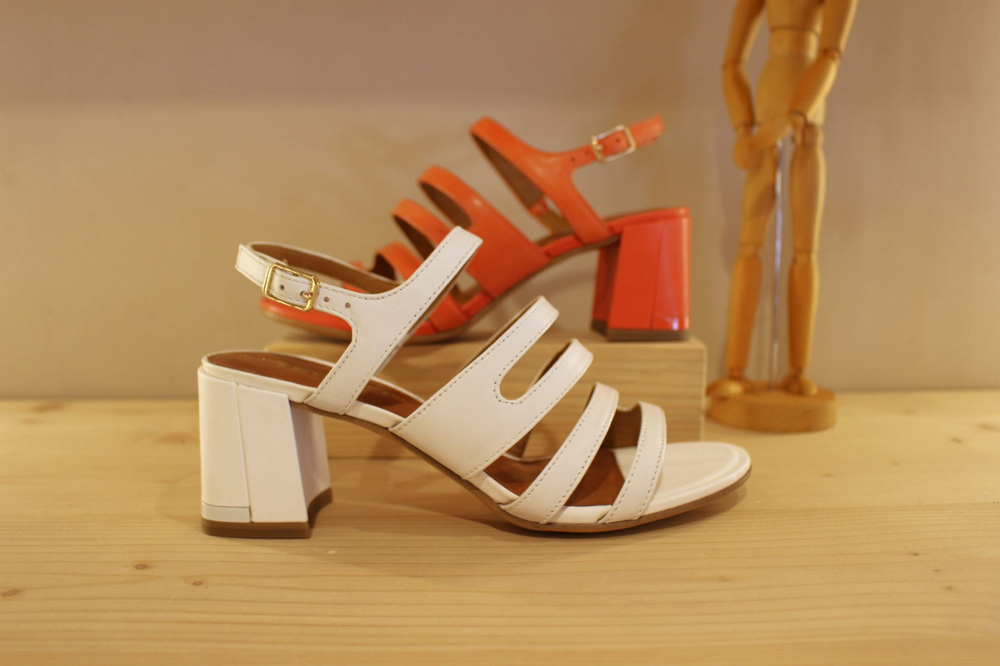 Babies cuir noir ou crème fabrication espagnole ALPE