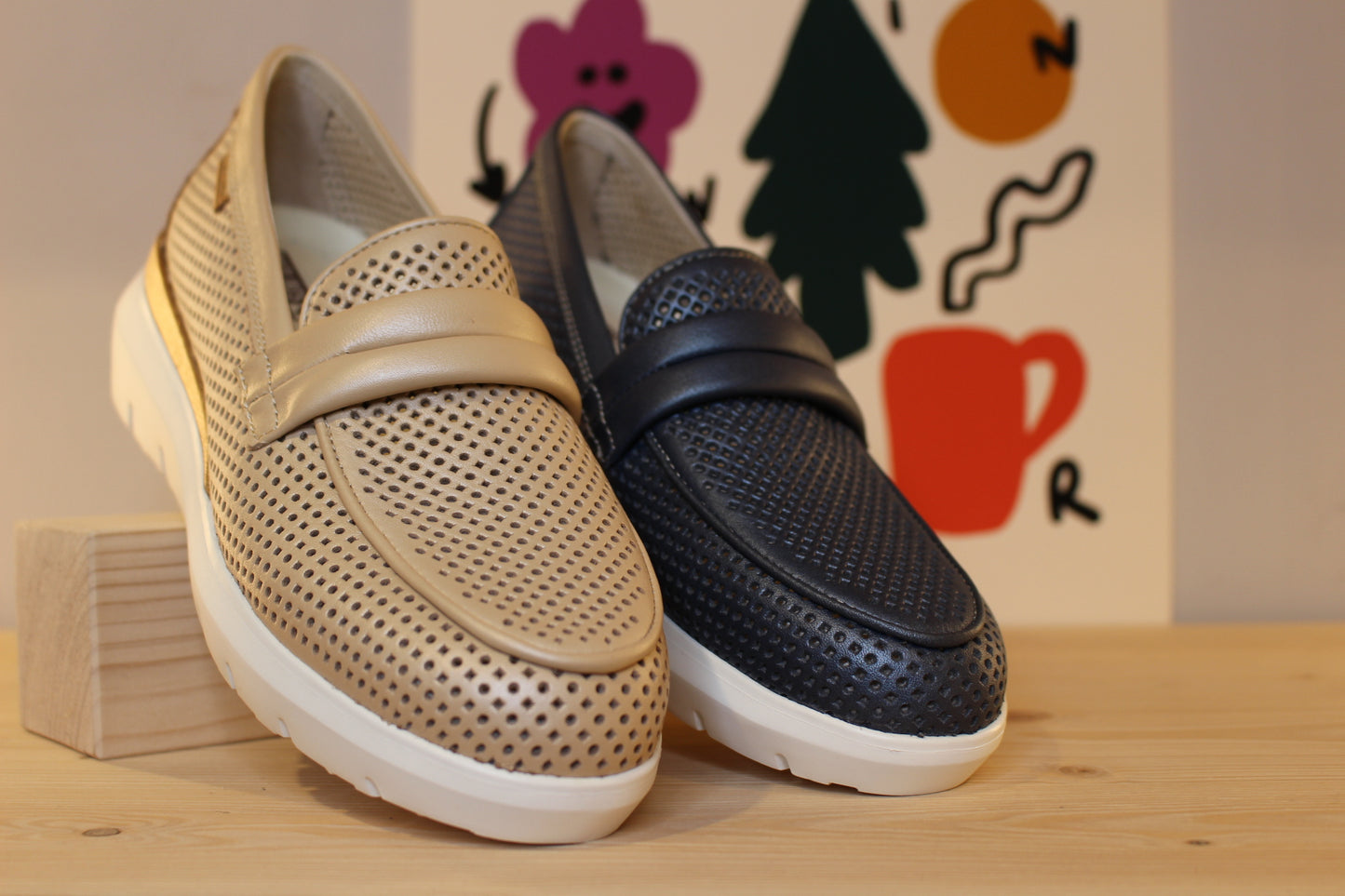 Mocassin cuir perforé PIKOLINOS semelle interne amovible