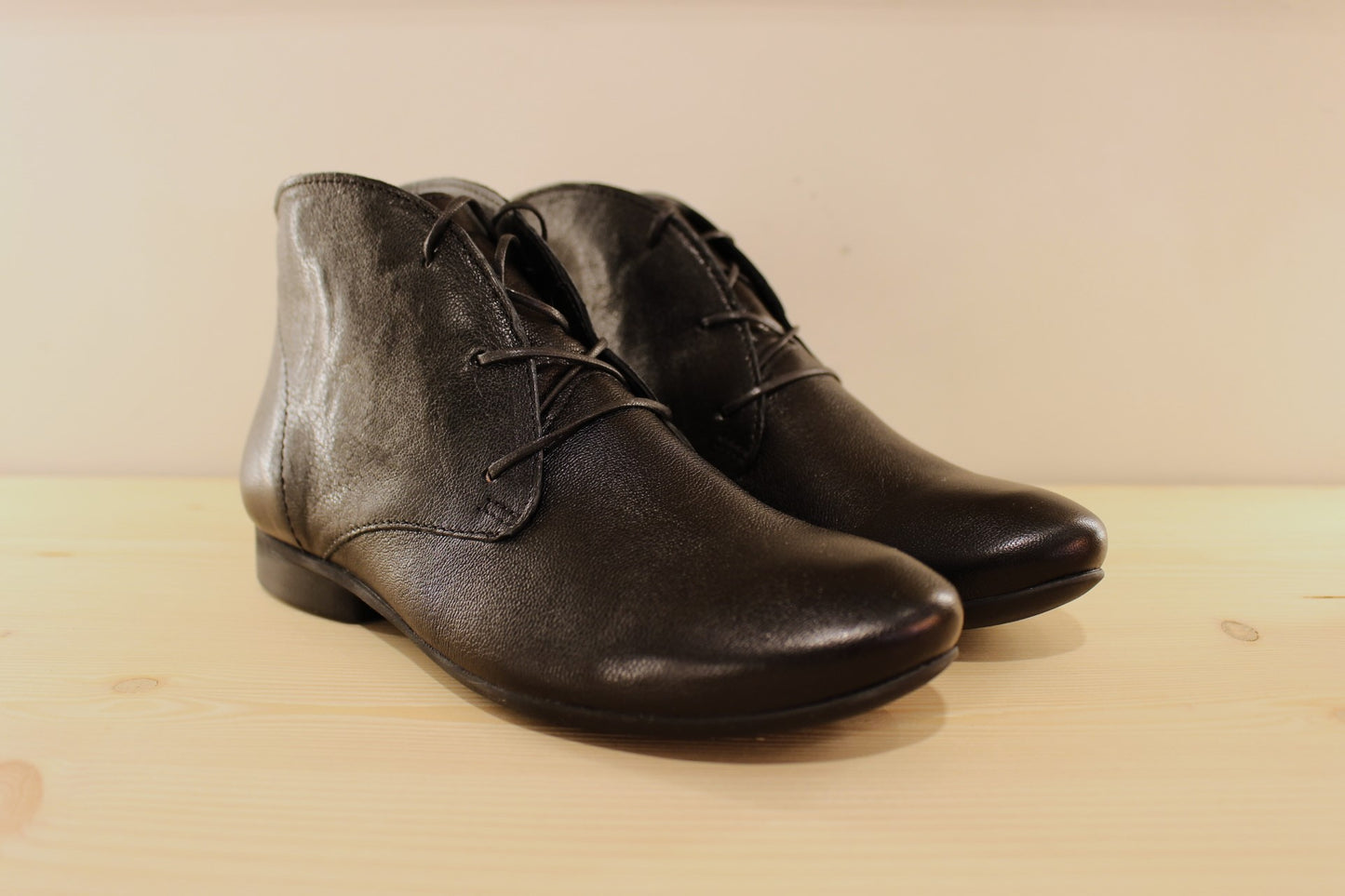 Boots cuir noir très souple et flex THINK