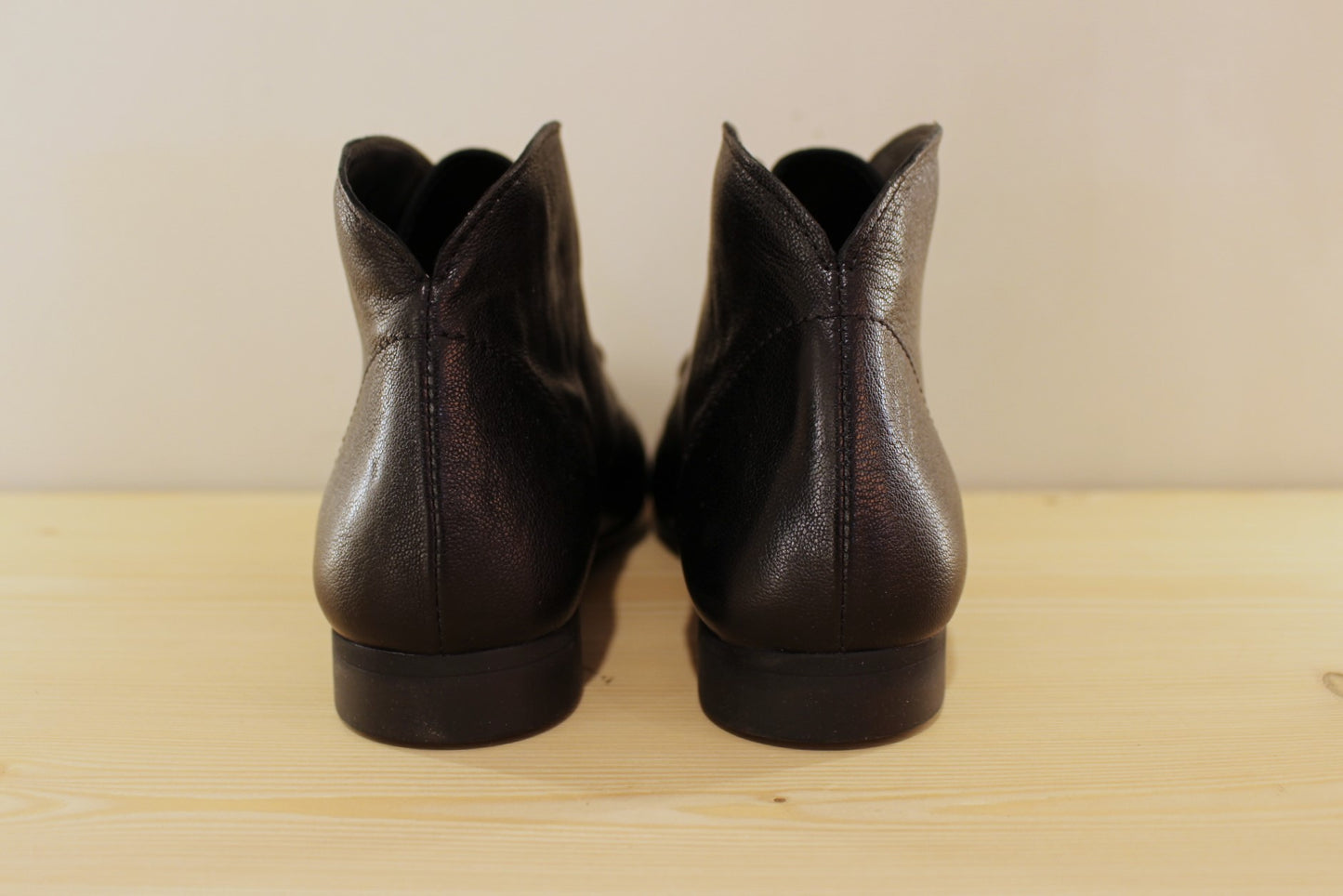 Boots cuir noir très souple et flex THINK