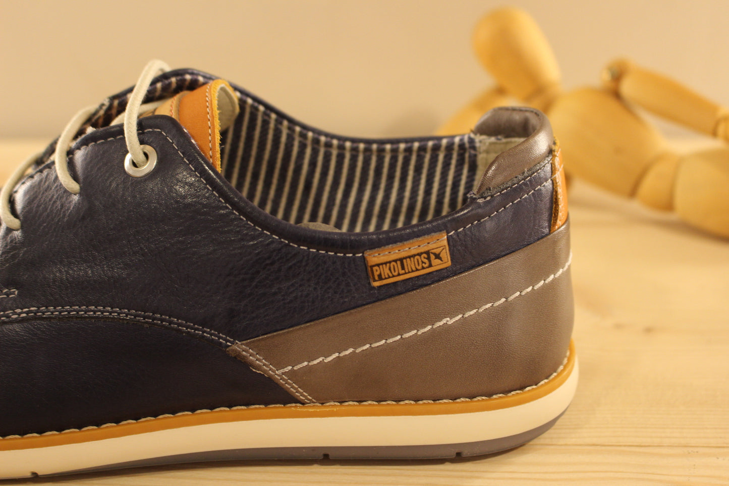 Derby homme en cuir marron ou bleu semelle interne amovible PIKOLINOS