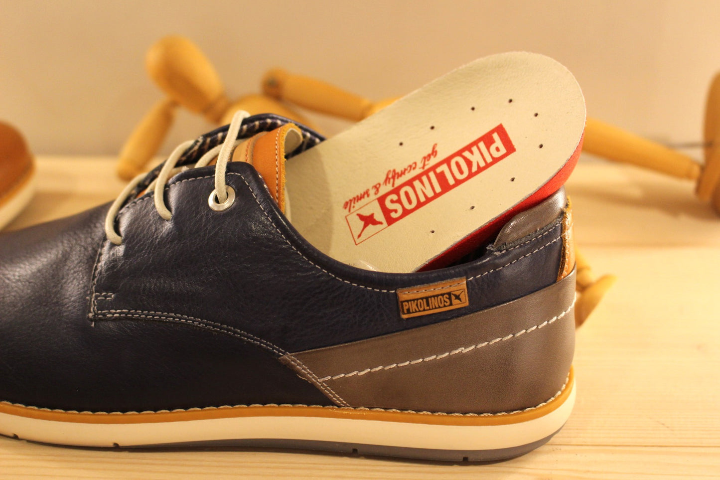 Derby homme en cuir marron ou bleu semelle interne amovible PIKOLINOS