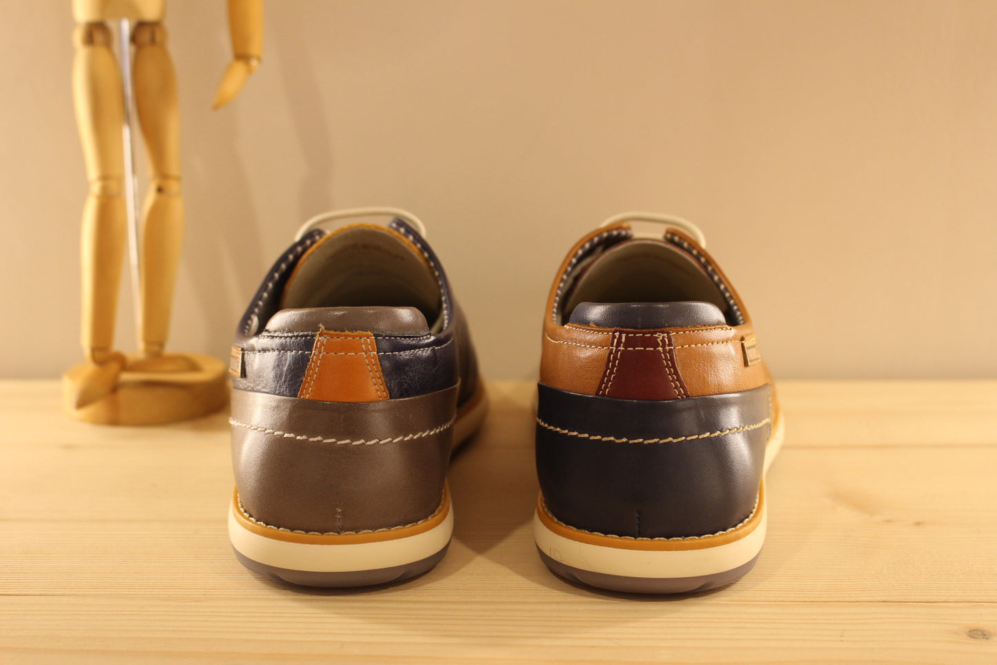 Derby homme en cuir marron ou bleu semelle interne amovible PIKOLINOS