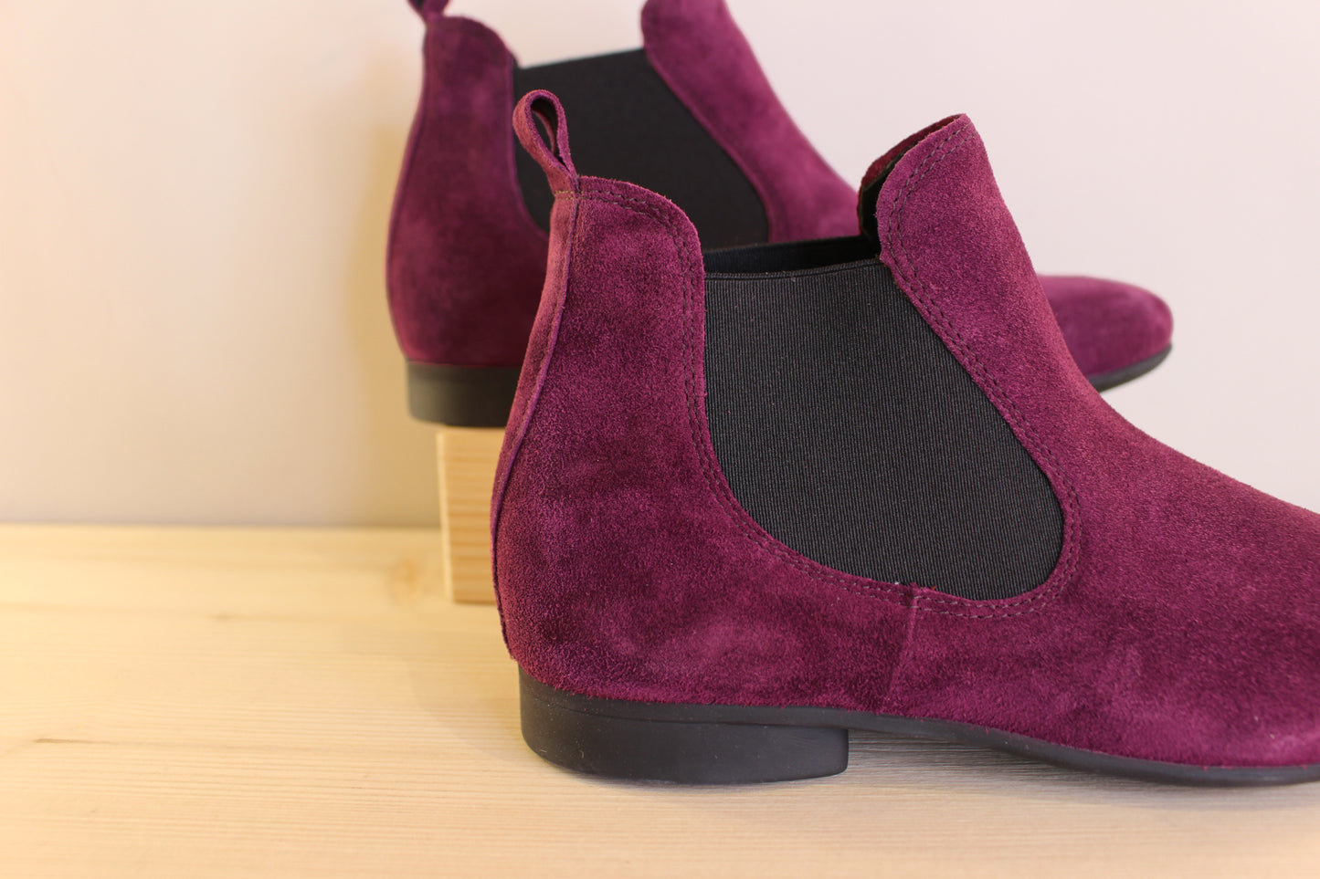 Chelsea femme cuir velours prune THINK extra souple