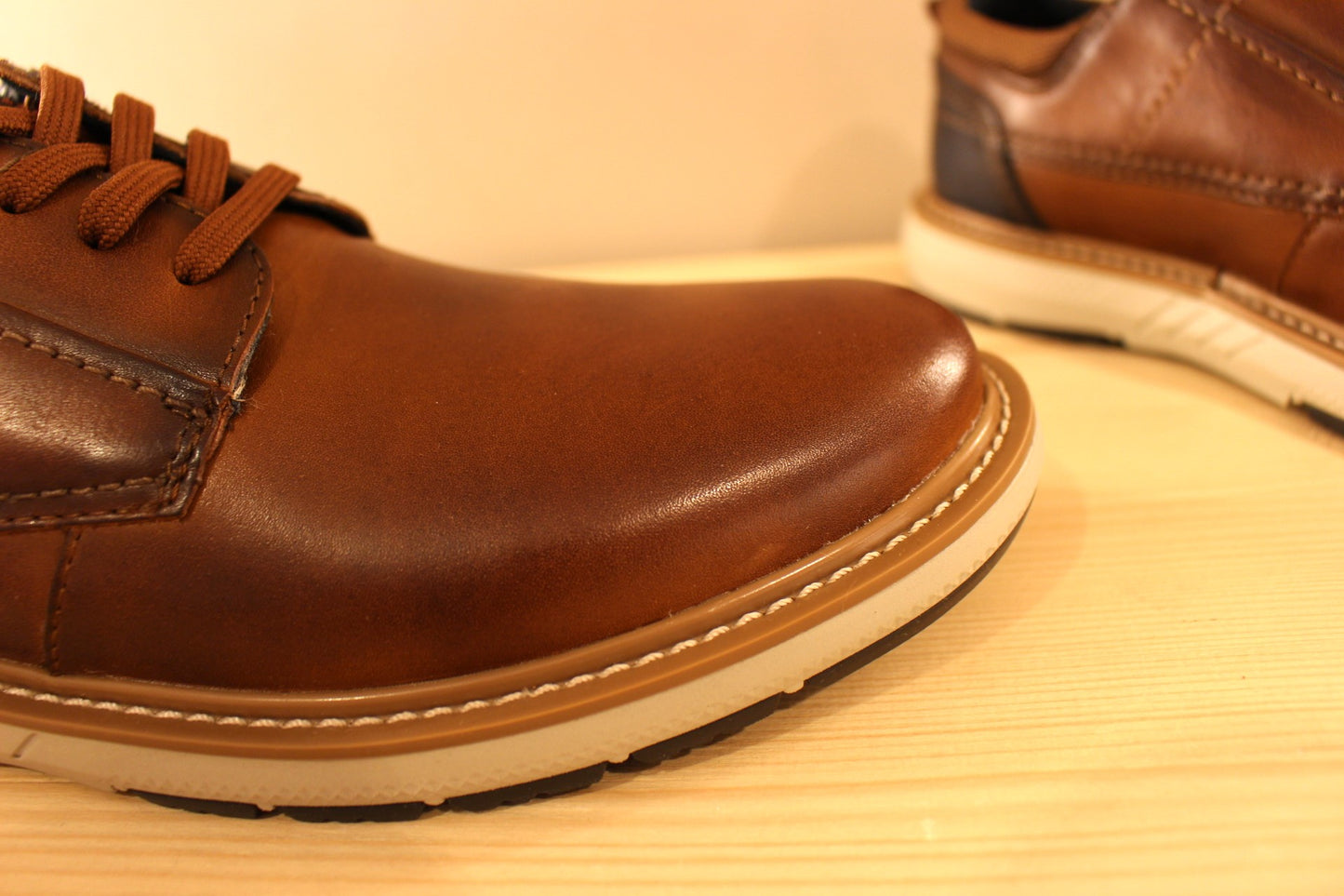 Derby sport chic en cuir marron semelle interne amovible et à mémoire de forme PIKOLINOS