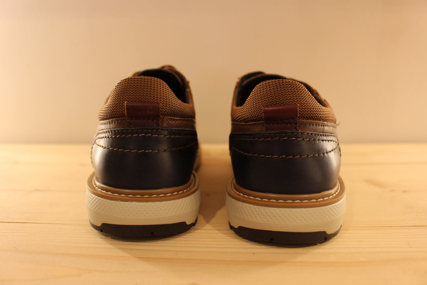 Derby sport chic en cuir marron semelle interne amovible et mémoire de forme PIKOLINOS