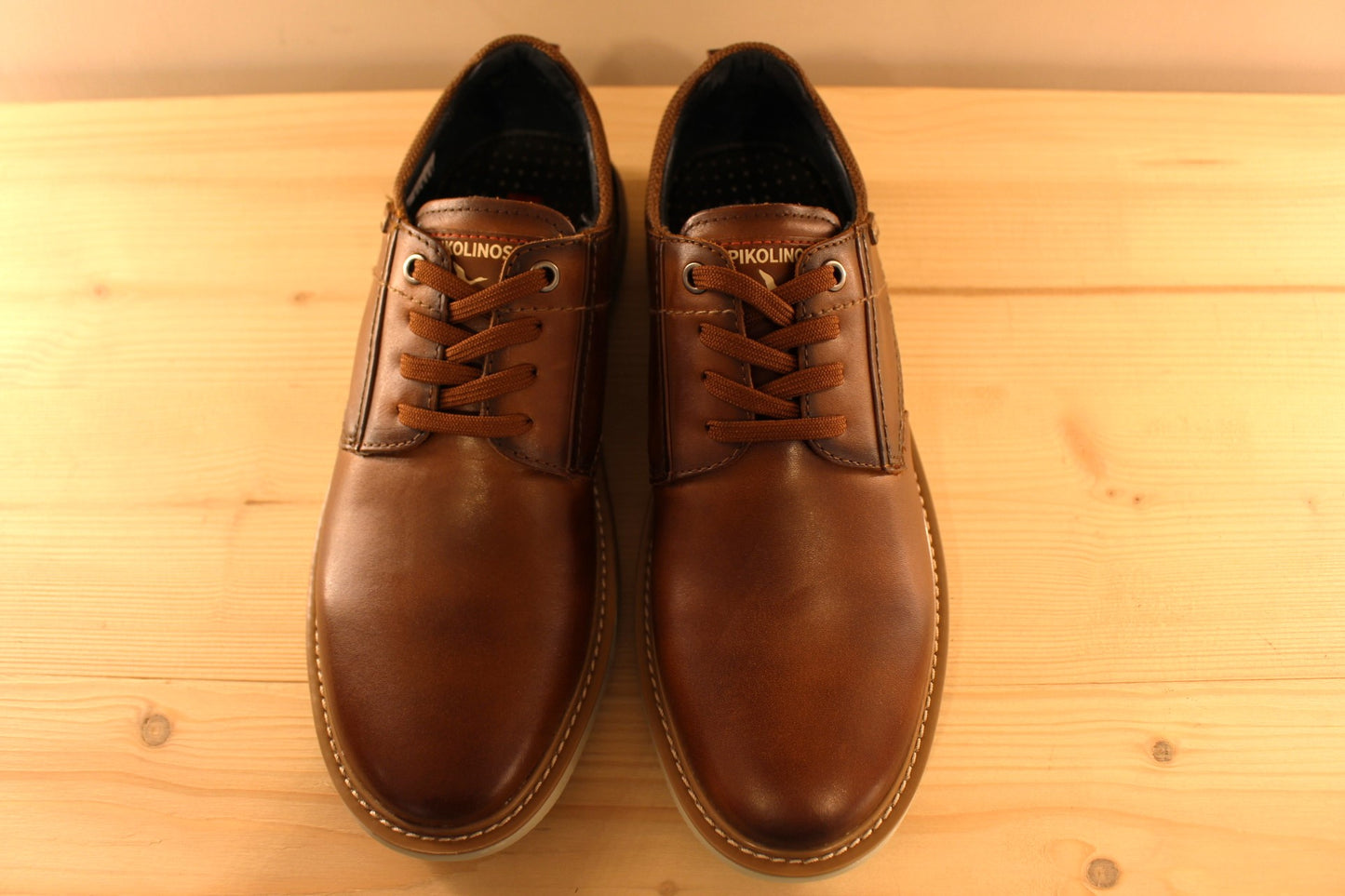 Derby sport chic en cuir marron semelle interne amovible et mémoire de forme PIKOLINOS