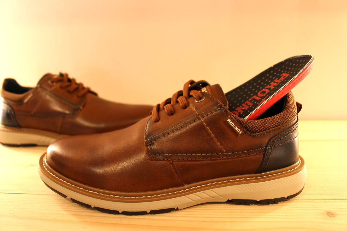 Derby sport chic en cuir marron semelle interne amovible et mémoire de forme PIKOLINOS
