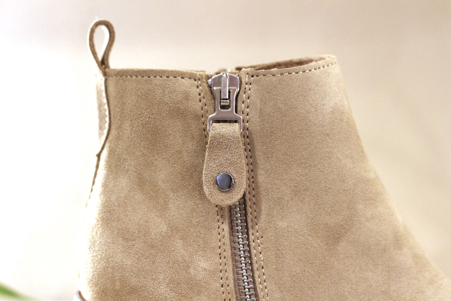 Bottine cuir velours beige zip interne fabrication espagnole ALPE