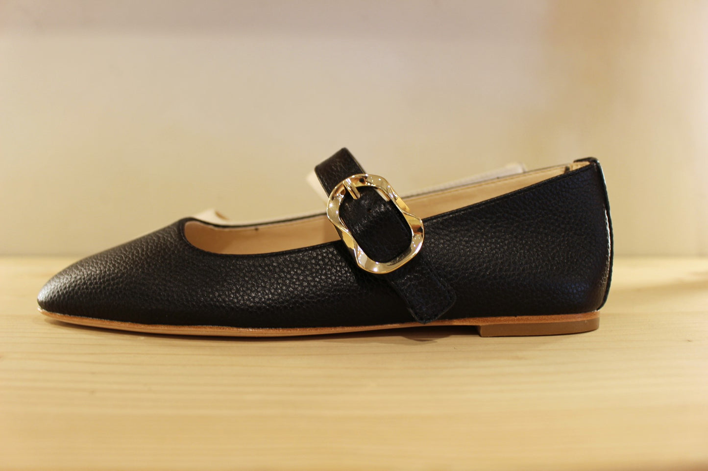 Babies cuir noir ou crème fabrication espagnole ALPE