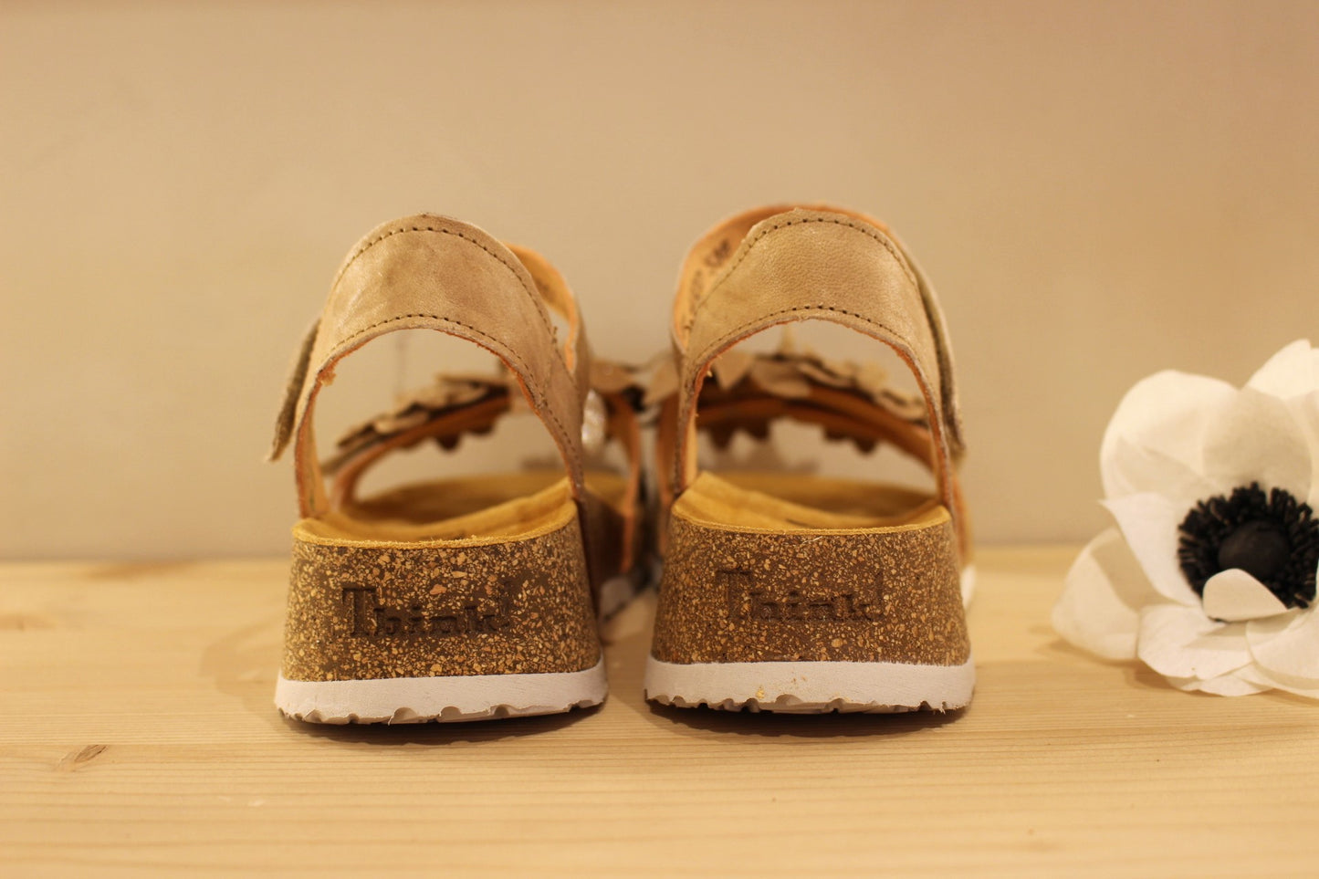Sandale cuir THINK serrage par scratch et semelle anatomique
