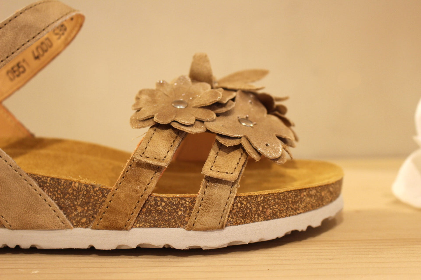 Sandale cuir THINK serrage par scratch et semelle anatomique