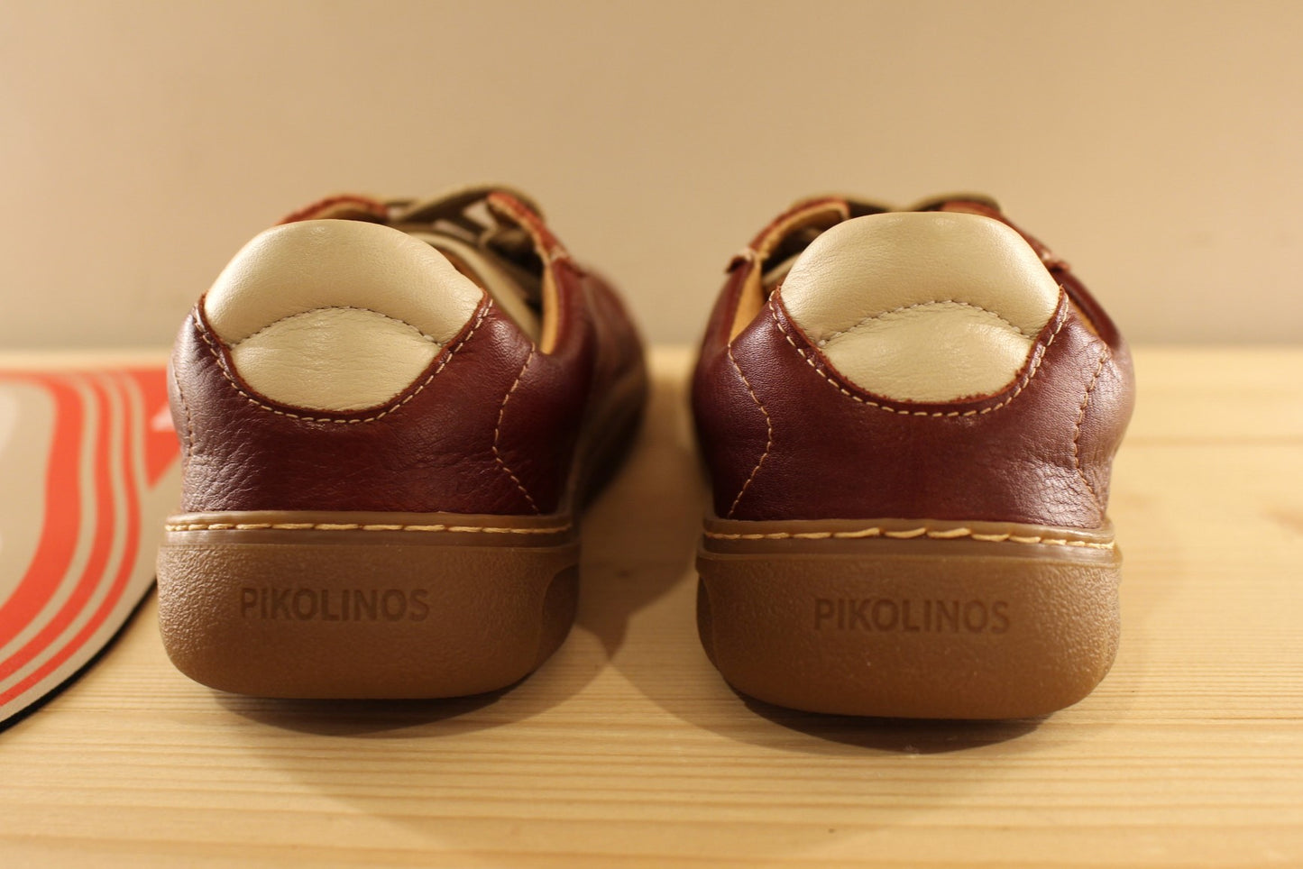 Barefoot en cuir rouge PIKOLINOS
