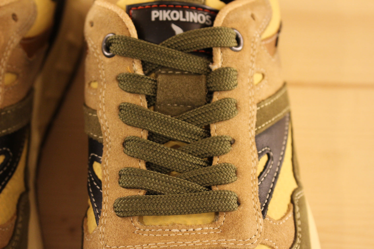 Basket PIKOLINOS en cuir noir, nubuck camel et kaki