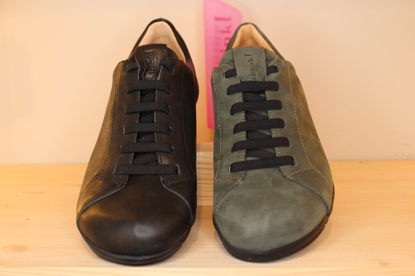 Sneaker fabrication autrichienne cuir vert ou noir THINK Homme