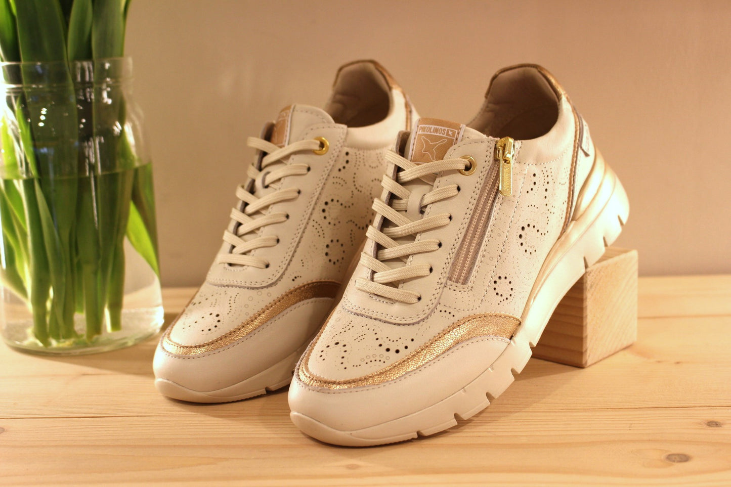 Basket lacet et zip pour femme extra souple en cuir PIKOLINOS
