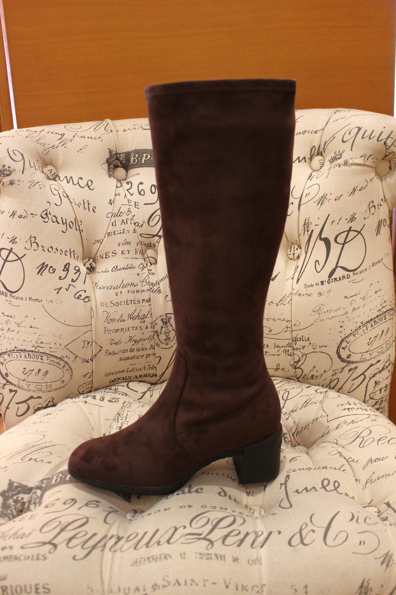 Bottes en cuir velours noir ou chocolat WONDERS
