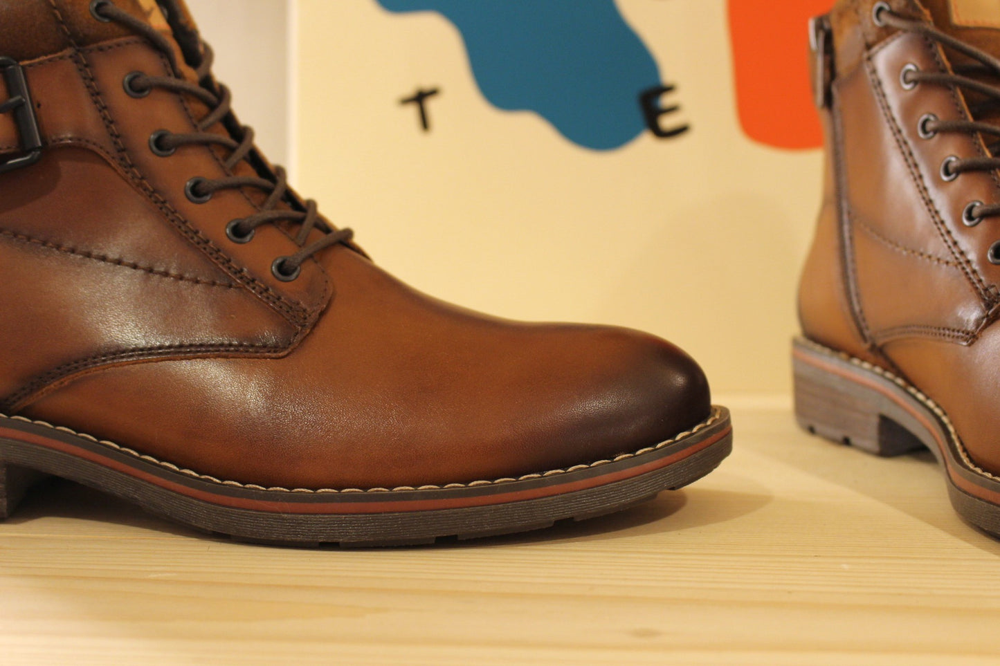 Bottines homme en cuir sport chic de chez PIKOLINOS