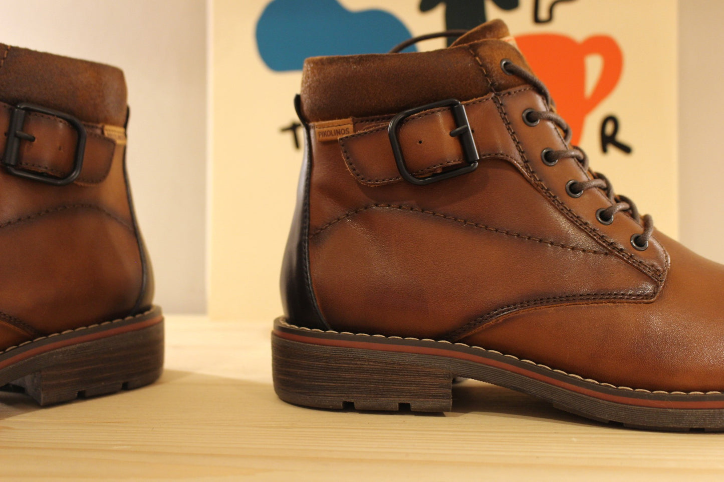 Bottines homme en cuir sport chic de chez PIKOLINOS