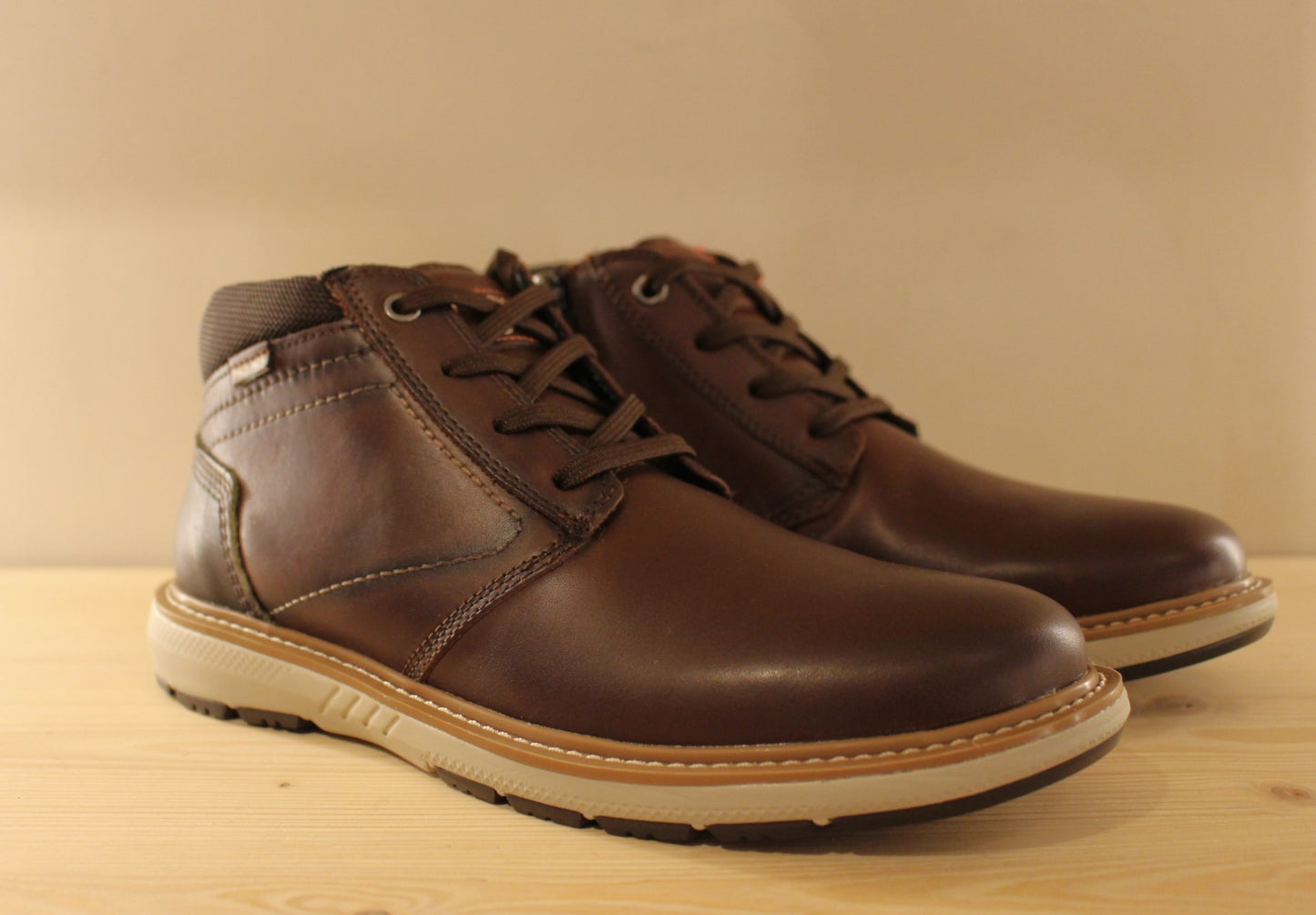 Bottines cuir marron semelle interne amovible et à mémoire de forme PIKOLINOS