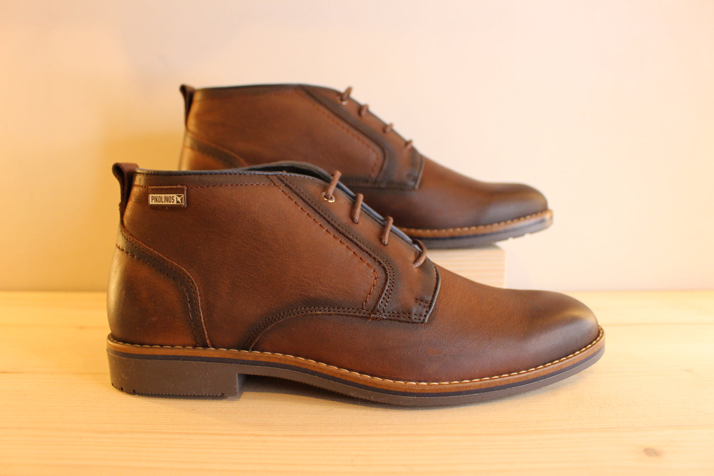 Chaussures cuir souple marron PIKOLINOS