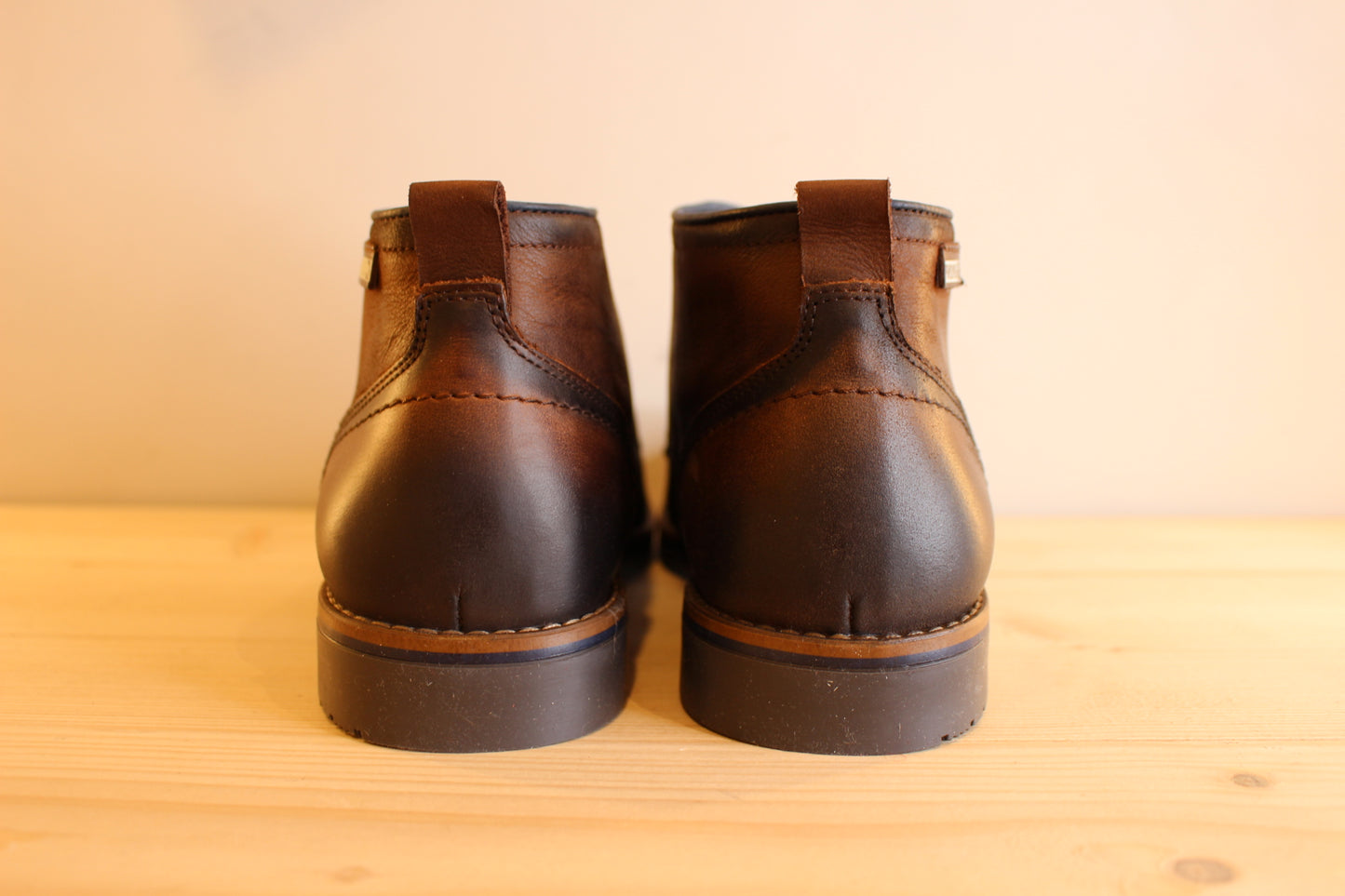 Chaussures cuir souple marron PIKOLINOS
