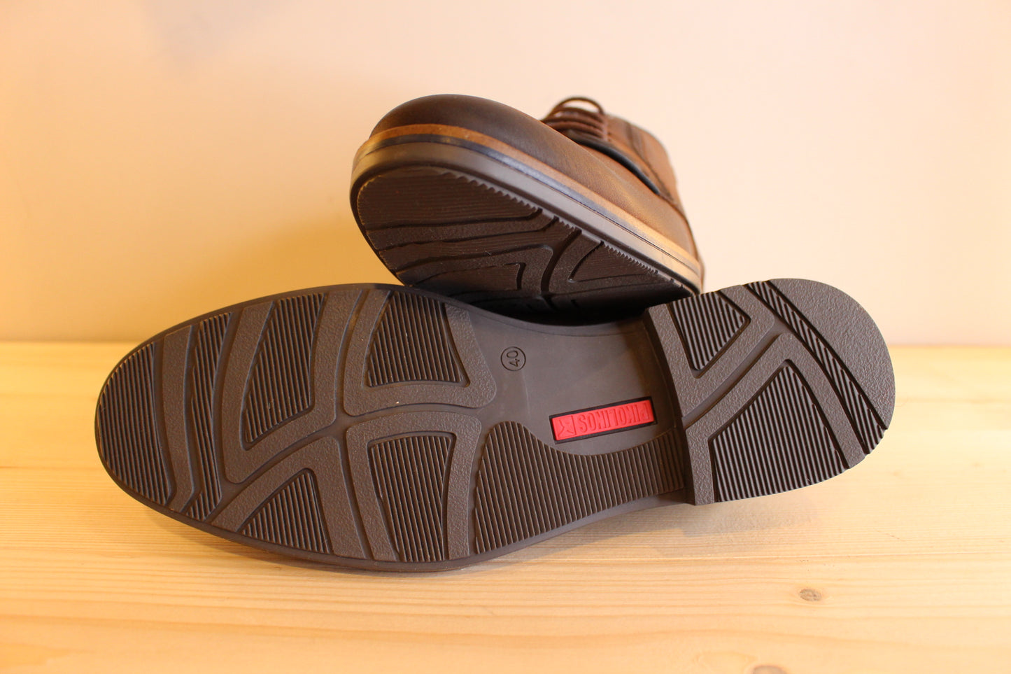 Chaussures cuir souple marron PIKOLINOS