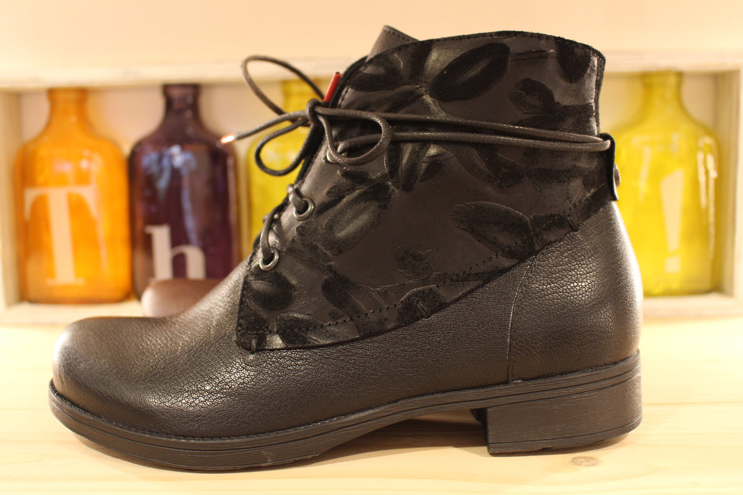 Bottines femme THINK cuir marron ou noir imprimé fleurs