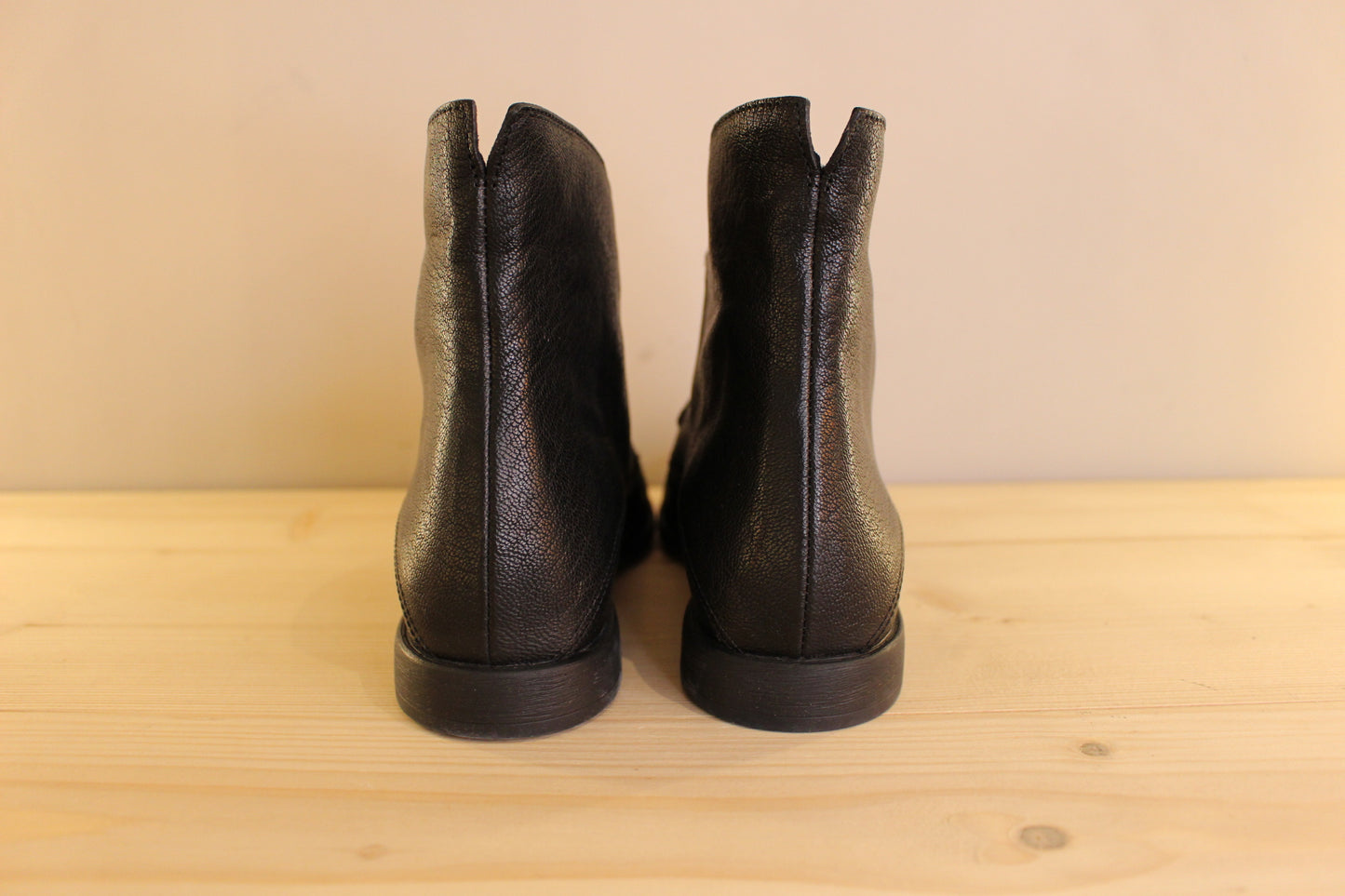 Bottines cuir noir semelles amovibles doublées polaire THINK