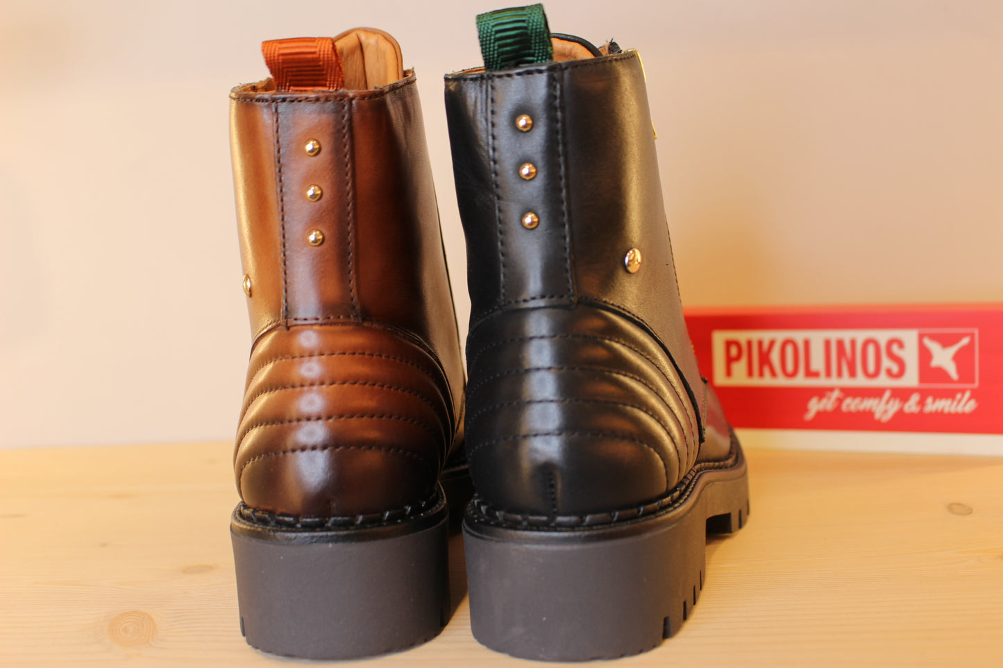 Bottines femme en cuir marron ou noir zip et lacets PIKOLINOS